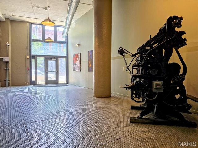 1611 Locust Street 701, St Louis, MO 63103