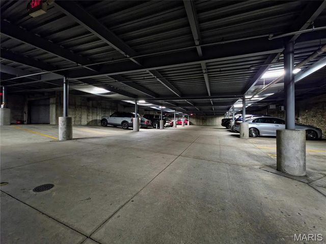 1611 Locust Street 701, St Louis, MO 63103
