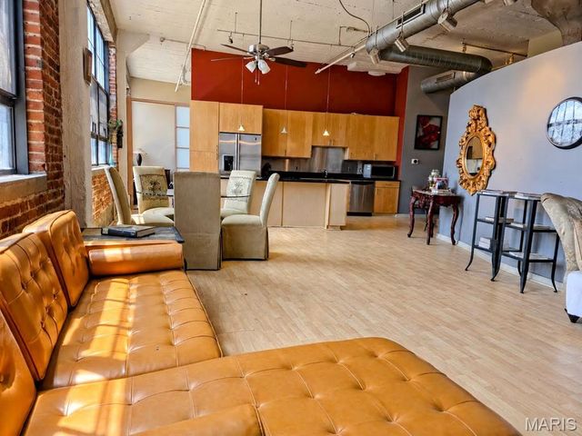 1611 Locust Street 701, St Louis, MO 63103