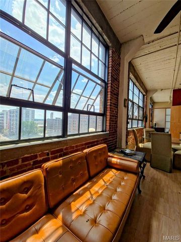 1611 Locust Street 701, St Louis, MO 63103