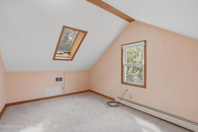 702 Rt 212, Saugerties, NY 12477