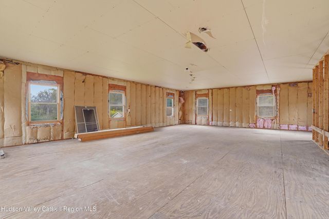 702 Rt 212, Saugerties, NY 12477