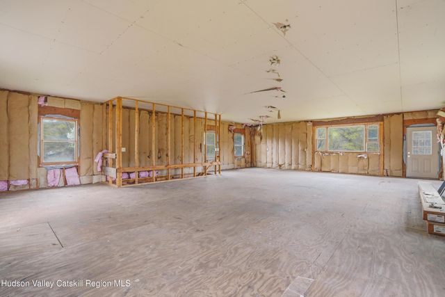 702 Rt 212, Saugerties, NY 12477