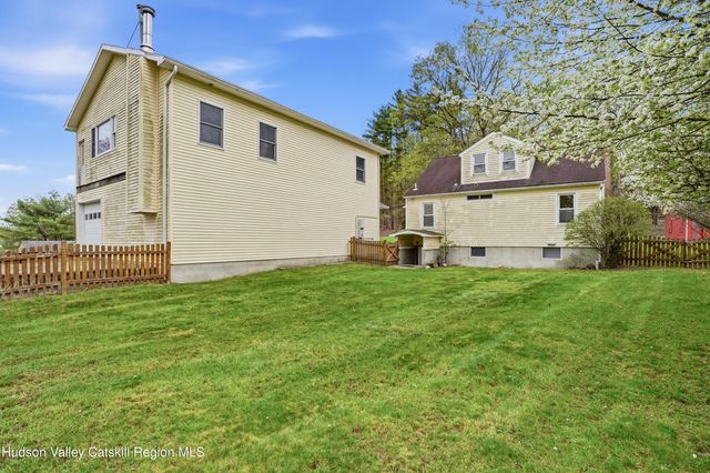 702 Rt 212, Saugerties, NY 12477