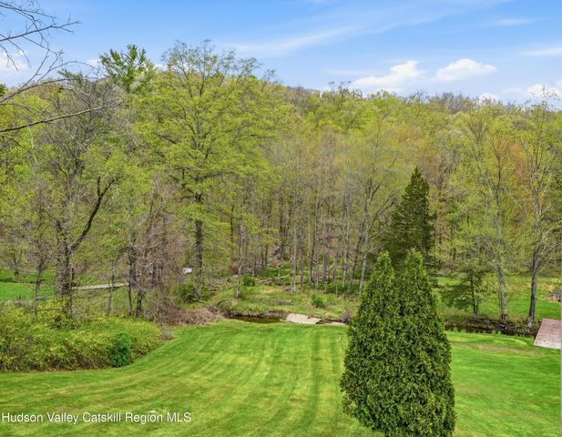 702 Rt 212, Saugerties, NY 12477