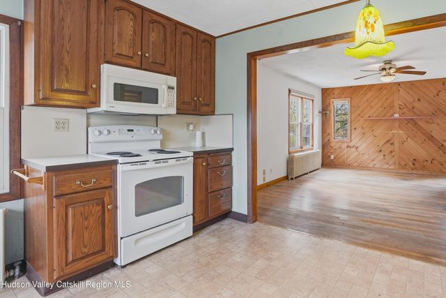 702 Rt 212, Saugerties, NY 12477