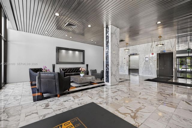 3675 N Country Club Drive 410, Aventura, FL 33180