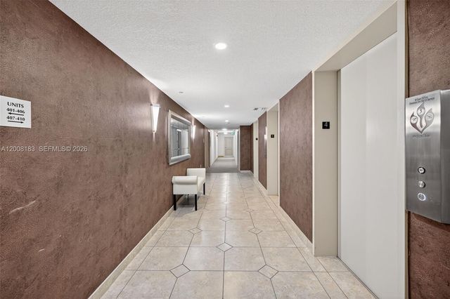3675 N Country Club Drive 410, Aventura, FL 33180