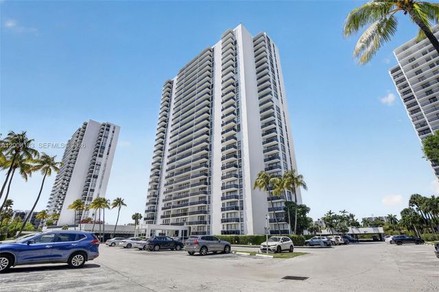 3675 N Country Club Drive 410, Aventura, FL 33180