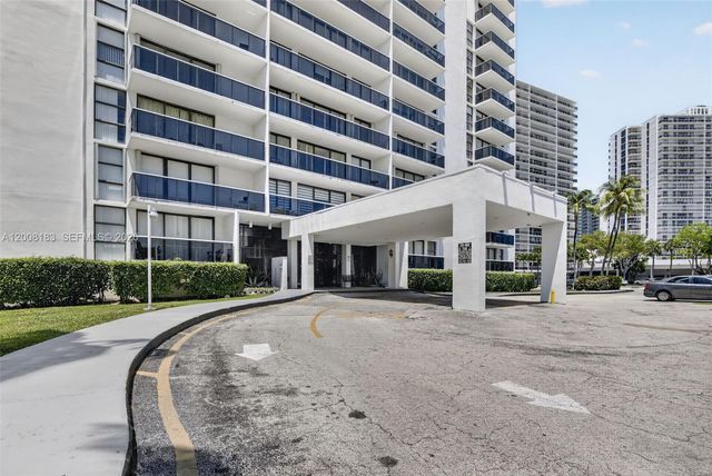 3675 N Country Club Drive 410, Aventura, FL 33180