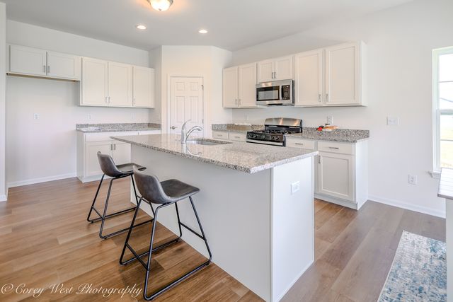 300 N Aspen Drive, Cortland, IL 60112