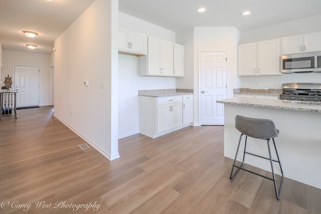 300 N Aspen Drive, Cortland, IL 60112