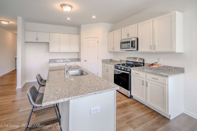 300 N Aspen Drive, Cortland, IL 60112