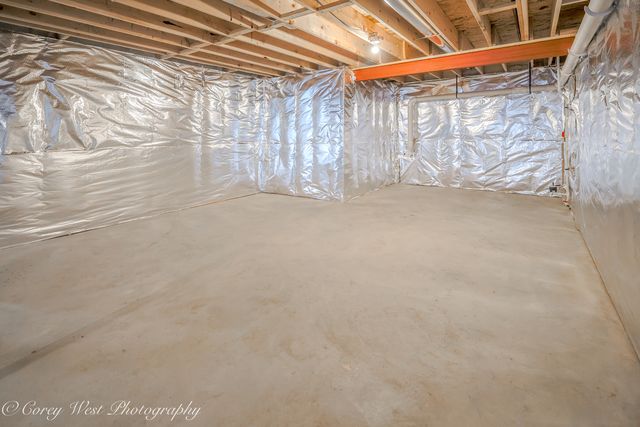 300 N Aspen Drive, Cortland, IL 60112