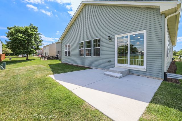 300 N Aspen Drive, Cortland, IL 60112