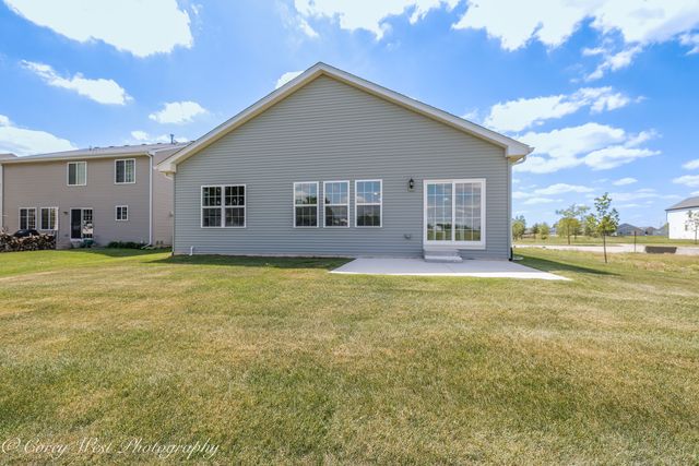 300 N Aspen Drive, Cortland, IL 60112