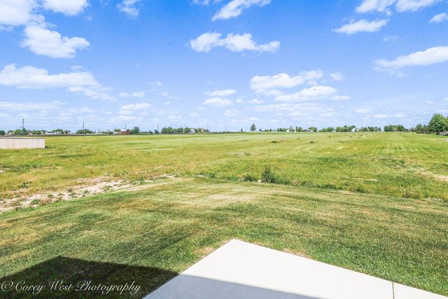 300 N Aspen Drive, Cortland, IL 60112