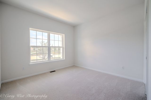 300 N Aspen Drive, Cortland, IL 60112