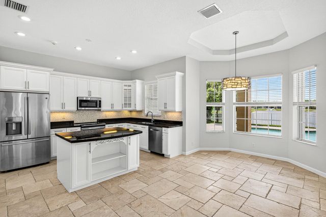 9956 Cobblestone Creek Drive, Boynton Beach, FL 33472