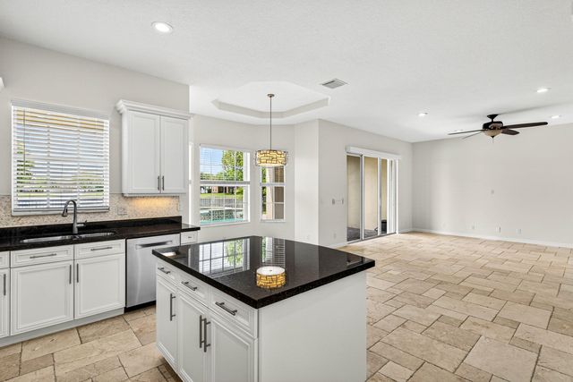 9956 Cobblestone Creek Drive, Boynton Beach, FL 33472