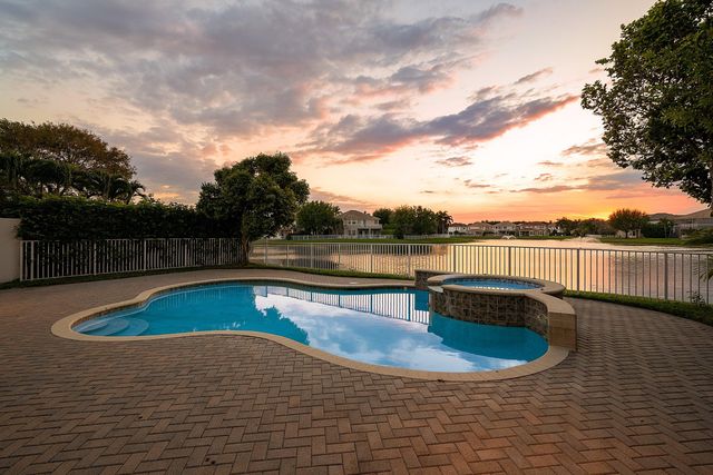 9956 Cobblestone Creek Drive, Boynton Beach, FL 33472