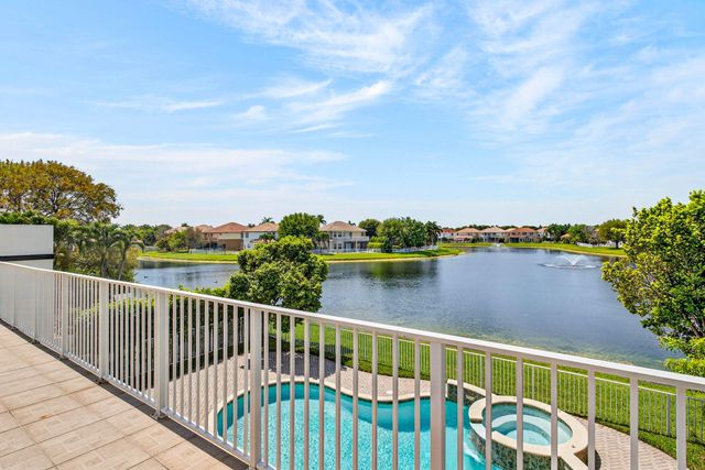 9956 Cobblestone Creek Drive, Boynton Beach, FL 33472