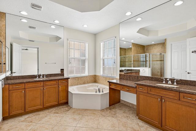 9956 Cobblestone Creek Drive, Boynton Beach, FL 33472