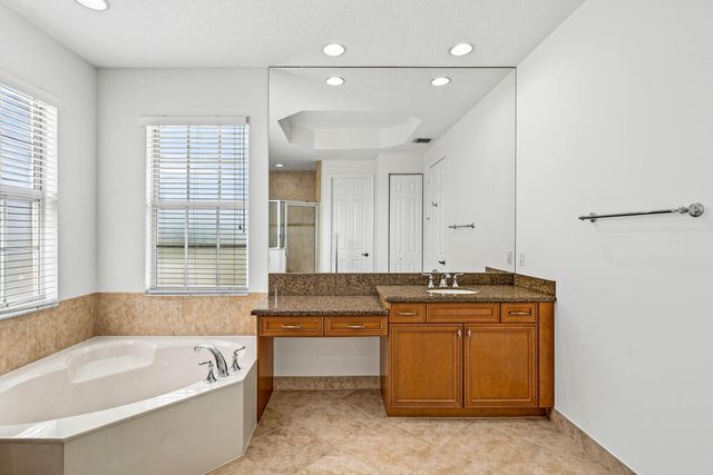 9956 Cobblestone Creek Drive, Boynton Beach, FL 33472