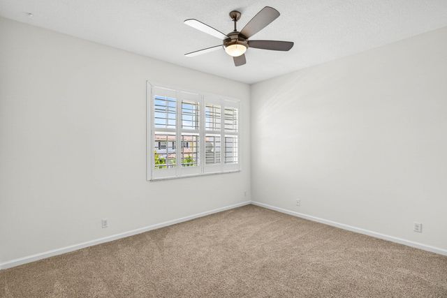 9956 Cobblestone Creek Drive, Boynton Beach, FL 33472