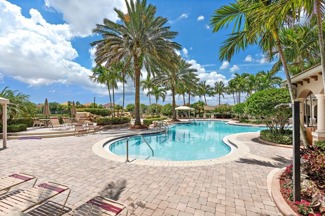 9956 Cobblestone Creek Drive, Boynton Beach, FL 33472