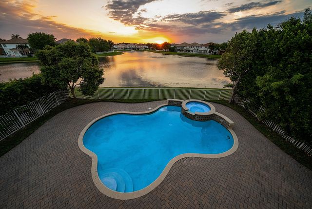 9956 Cobblestone Creek Drive, Boynton Beach, FL 33472