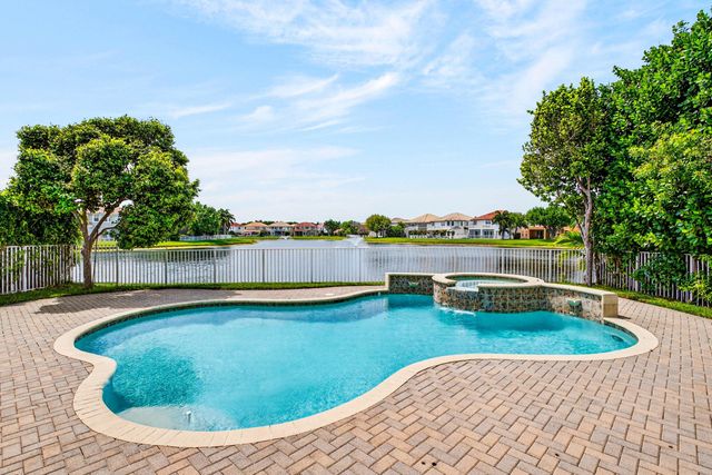 9956 Cobblestone Creek Drive, Boynton Beach, FL 33472