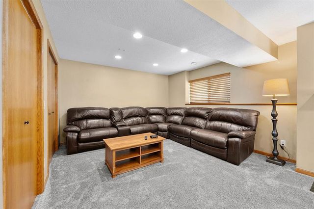 221 La Mans Lane, Eau Claire, WI 54703