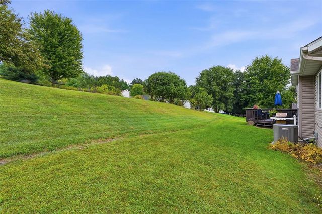 221 La Mans Lane, Eau Claire, WI 54703