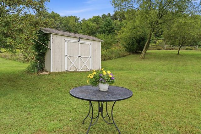 221 La Mans Lane, Eau Claire, WI 54703