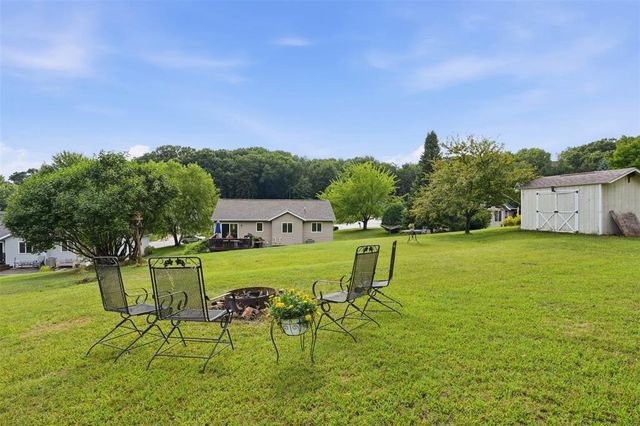 221 La Mans Lane, Eau Claire, WI 54703