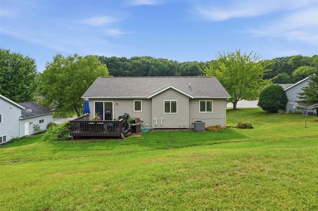 221 La Mans Lane, Eau Claire, WI 54703
