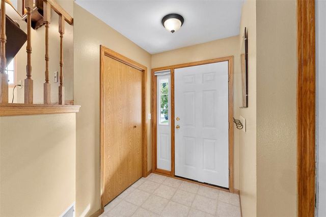 221 La Mans Lane, Eau Claire, WI 54703