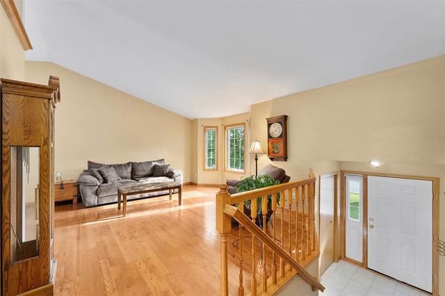221 La Mans Lane, Eau Claire, WI 54703
