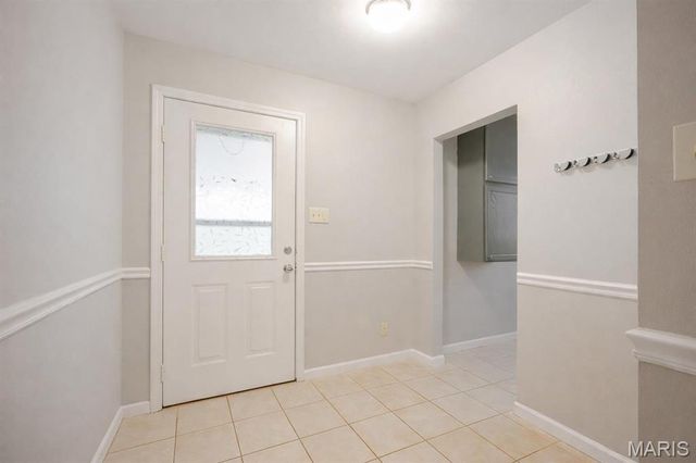 9046 Bunkum Road, Fairview Heights, IL 62208