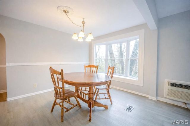 9046 Bunkum Road, Fairview Heights, IL 62208