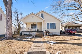 807 N Metter Avenue, Columbia, IL 62236