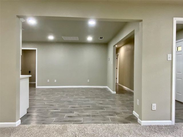 296 Kings Row, Livingston, TX 77351