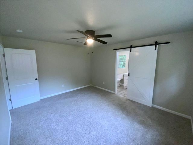 296 Kings Row, Livingston, TX 77351