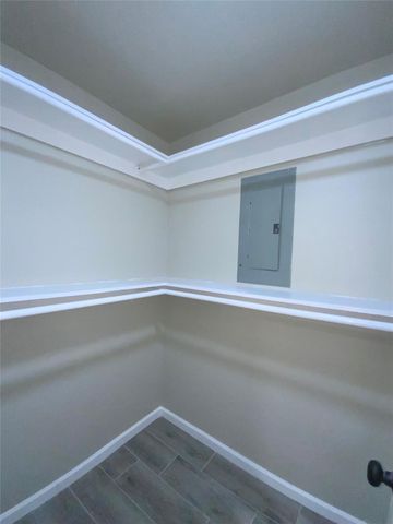 296 Kings Row, Livingston, TX 77351