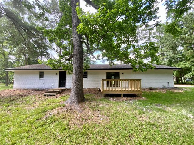 296 Kings Row, Livingston, TX 77351