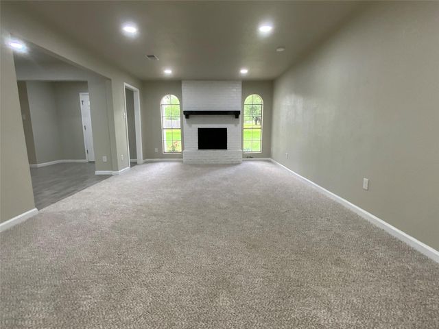 296 Kings Row, Livingston, TX 77351