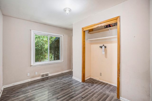 419 N 28TH Street, Council Bluffs, IA 51501