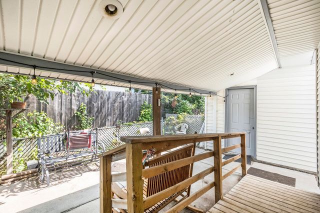 419 N 28TH Street, Council Bluffs, IA 51501