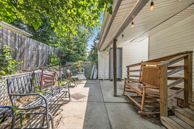 419 N 28TH Street, Council Bluffs, IA 51501